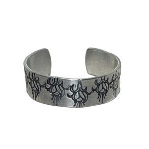 Handmade‎ 9/10 stamped floral pattern hypoallergenic silver adjustable cuff ring